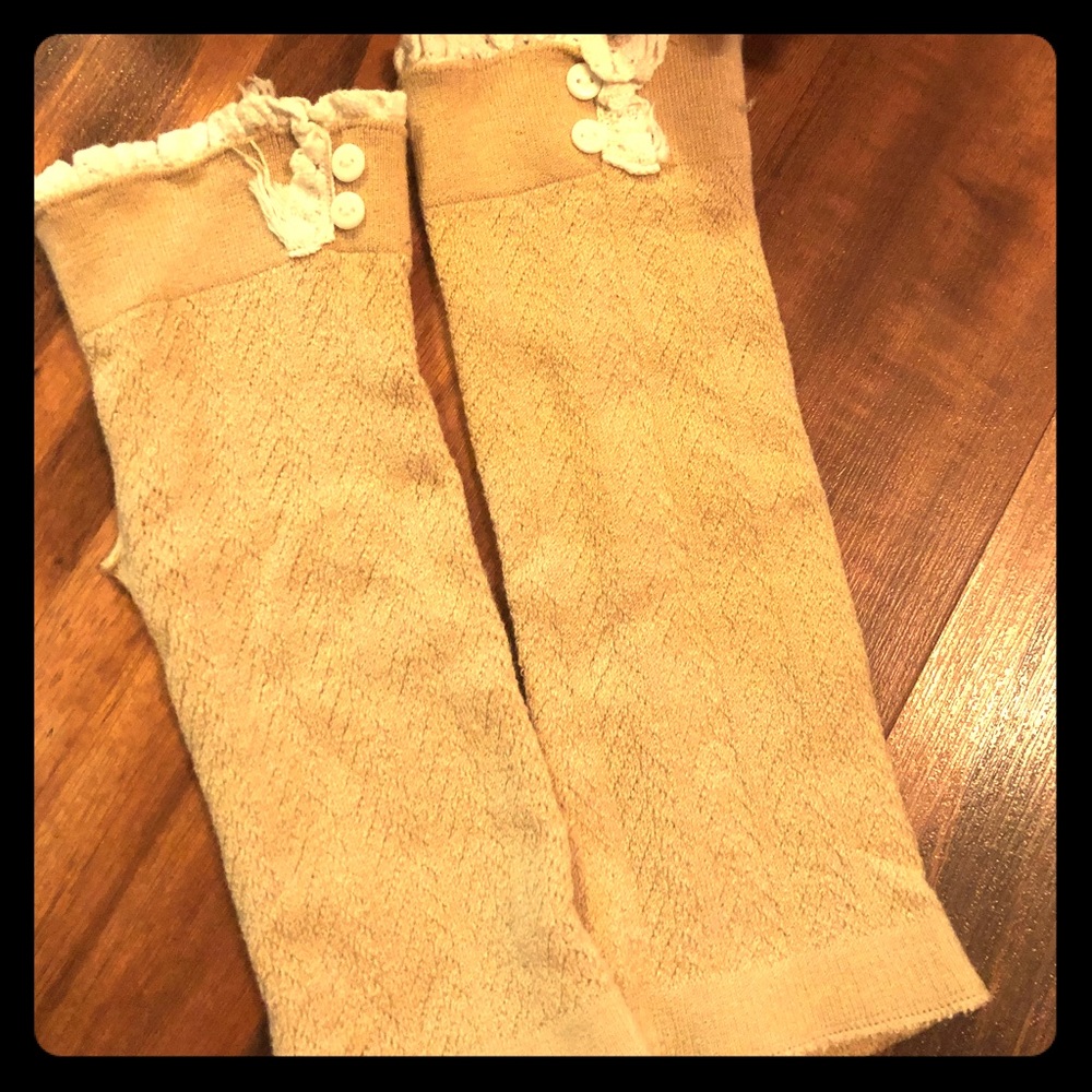 Ruffled boot socks